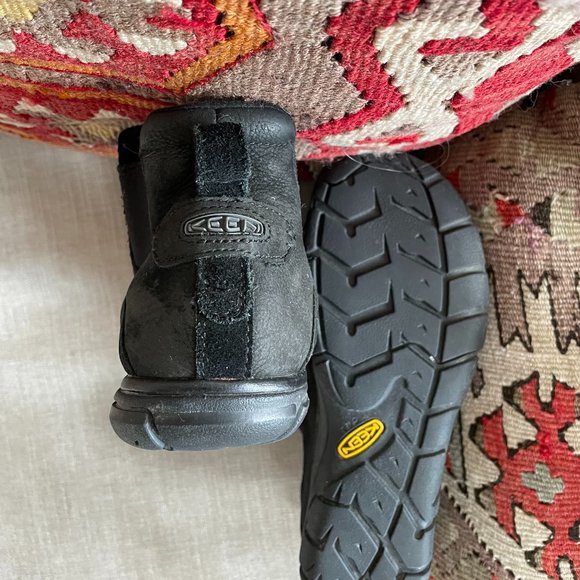 Keen Black Ankle Boots - Picture 6 of 10